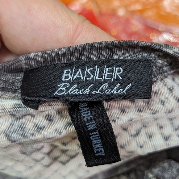 Basler Black Label Snake Print Stretch Top Sz 44/ US 16 - Picture 9 of 11